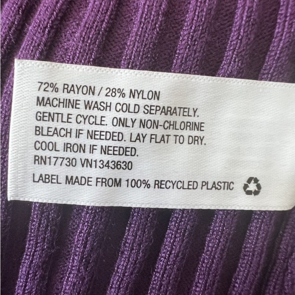 Future Collective Kahlana Barfield
Brown Twisted Back Sweater Purple new - Picture 5 of 8